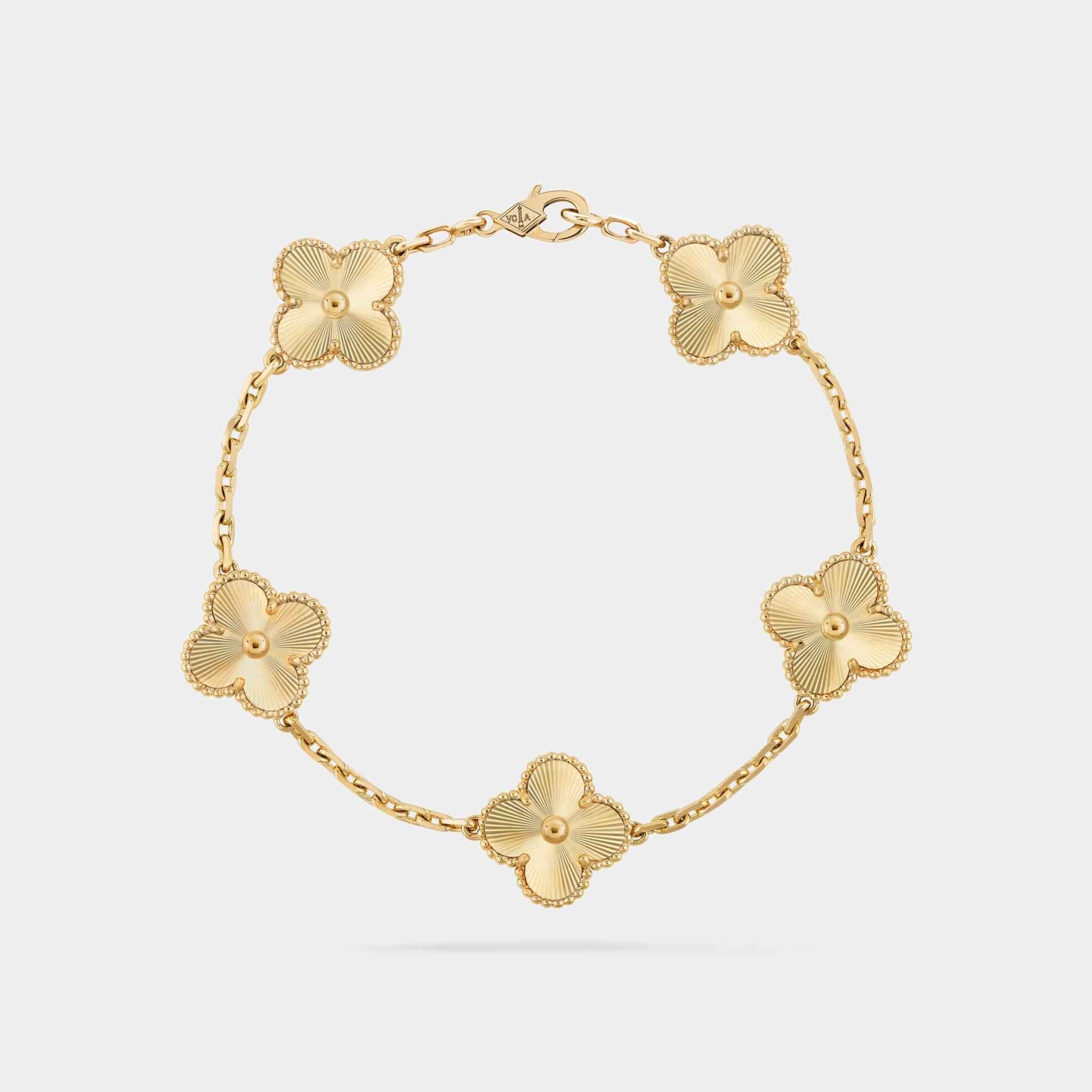 Van Cleef &amp; Arpels Alhambra Vintage Yellow Gold Motifs Bracelet , Linked 