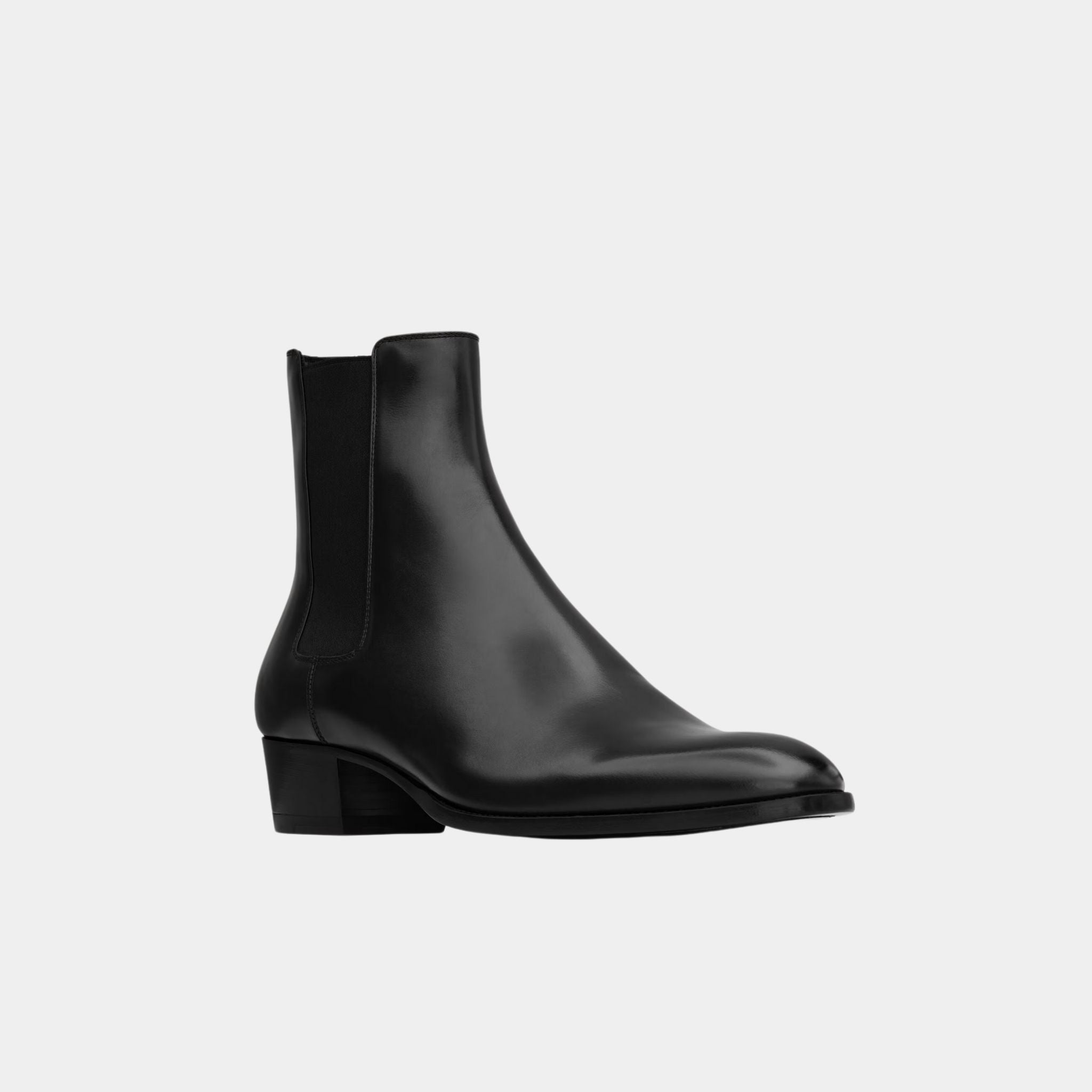 Yves Saint Laurent Wyatt Chelsea Boots in Black Smooth Leather, Front